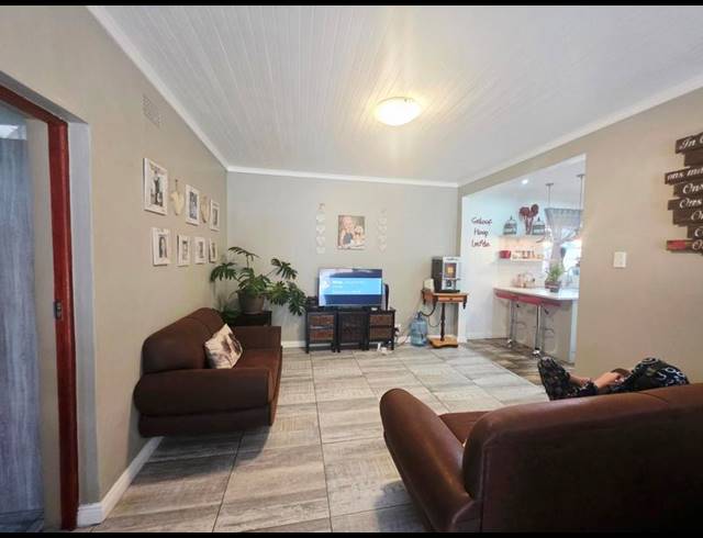 5 BEDROOM HOUSE FOR SALE IN TERENURE